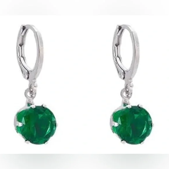 Silver huggie earring with Green Crystal - Picture 1 of 1
